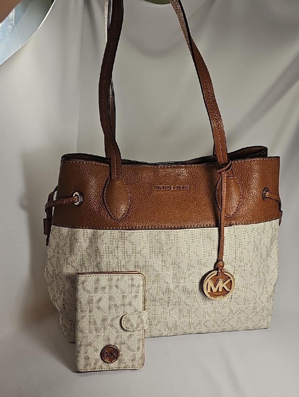 Michael Kors Cream & Brown Signature Tote with MK Charm & MK Card Case